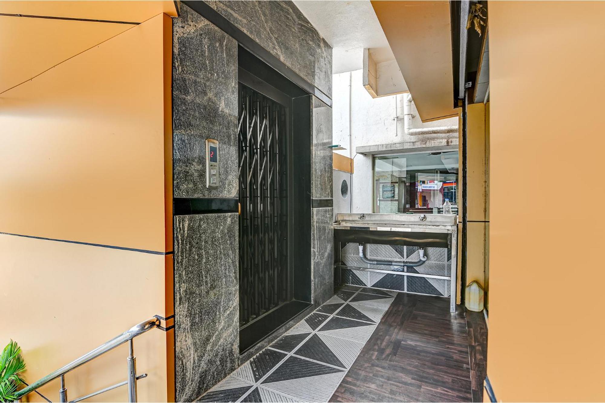 Fabhotel Srinivasa Guest House Tirupati Exteriér fotografie